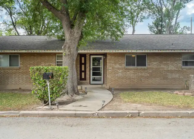 Property at 105 Delmar Ln, Del Rio, TX, 78840, 2 beds, 2 baths, [object Object]