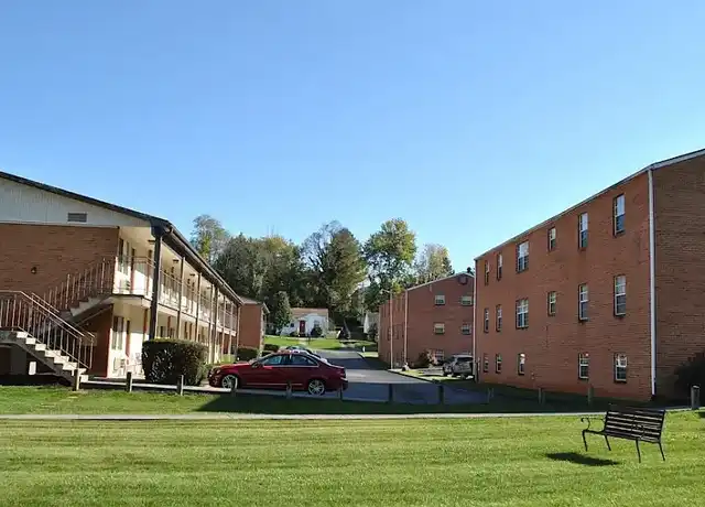 Property at Brandywine Apartment Rentals - 2329 Winthrop Ave SW, Roanoke, VA, 24015, 0 beds, 1 bath, [object Object]
