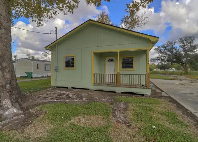 Property at 717 Murray St, Lake Charles, LA, 70615, 2 beds, 1 bath, [object Object]