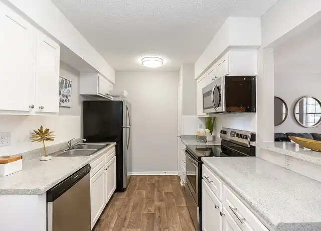 Property at The Retreat of Shawnee - 11128 W 76th Ter, Overland Park, KS, 66214, 1-2 bed, 1 bath, [object Object]