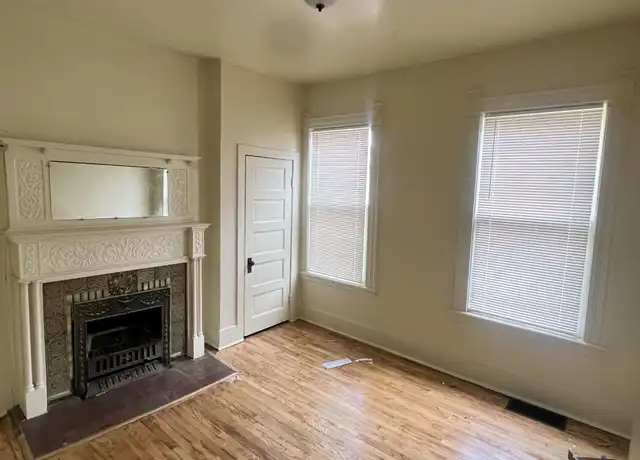 Property at 716 S Rose St Unit 2, Kalamazoo, MI, 49007, 1 bed, 1 bath, [object Object]