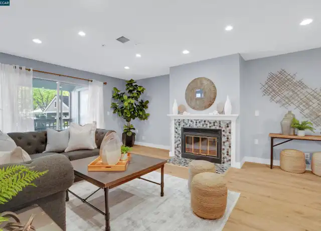 Property at 2725 Oak Rd Unit A, Walnut Creek, CA, 94597, 2 beds, 2 baths, [object Object]