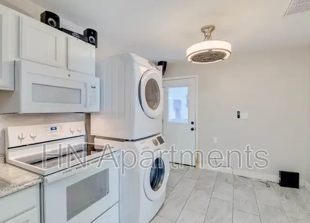 Property at 4241 N 17th St Unit 2N, Phoenix, AZ, 85016, 1 bed, 1 bath, [object Object]