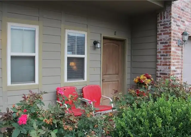 Property at 3998 Rochester Cir Unit E, Springdale, AR, 72764, 2 beds, 2.5 baths, [object Object]