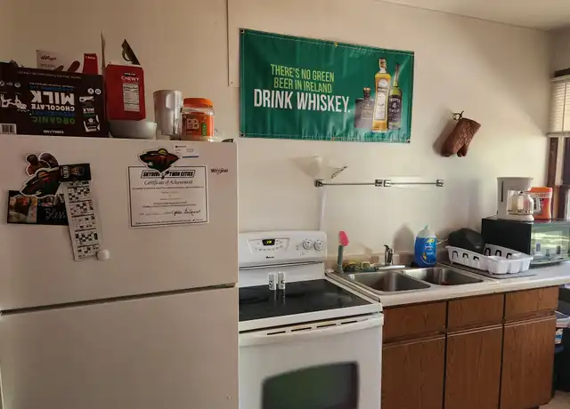 Property at 607 5th Ave, Eau Claire, WI, 54703, 4 beds, 1 bath, [object Object]