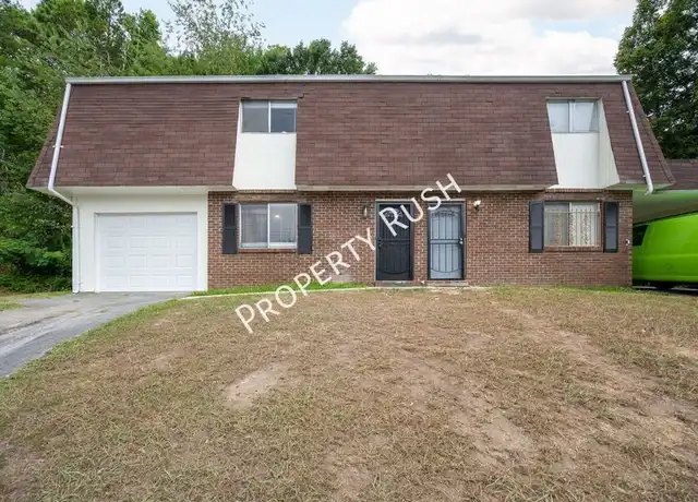 Property at 2323 Green Forest Dr Unit B, Chattanooga, TN, 37406, 2 beds, 1.5 baths, [object Object]