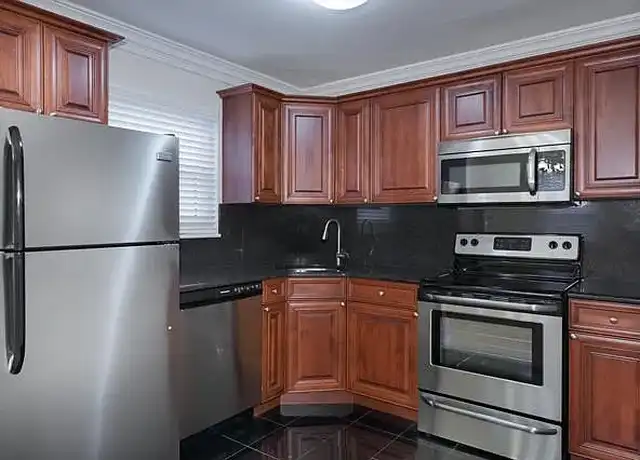 Property at Fairfield Gardens At Bay Shore - 64 S Clinton Ave, Bay Shore, NY, 11706, 2 beds, 2 baths, [object Object]