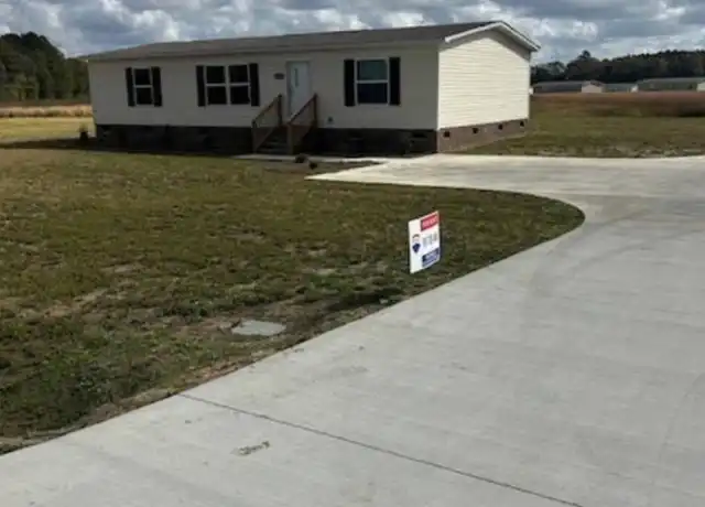 Property at 137 Burns Rd, Lumberton, NC, 28358, 3 beds, 2 baths, [object Object]