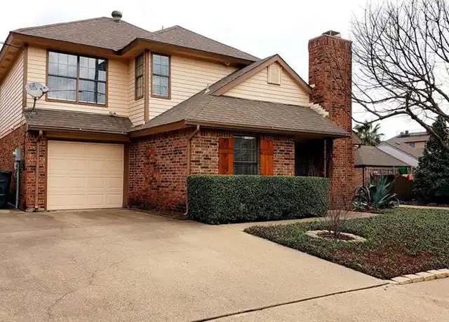 Property at 1502 Villars St, Dallas, TX, 75204, 2 beds, 2 baths, [object Object]