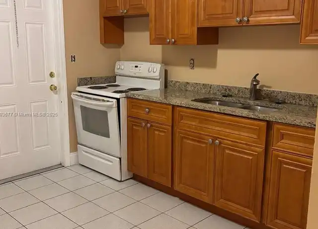 Property at 6317 Pierce St Unit 1-2, Hollywood, FL, 33024, 2 beds, 1 bath, [object Object]
