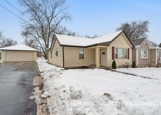 Photo of 6 E Eureka Dr, Lemont, IL 60439