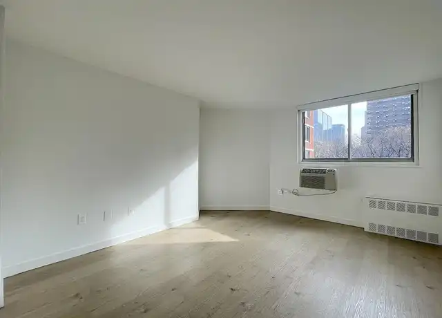 Property at 360 E 21st St Unit 3E, New York, NY, 10010, 3 beds, 2 baths, [object Object]