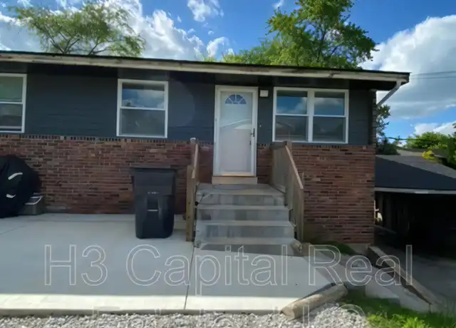 Property at 17 N 44th St Unit B, Belleville, IL, 62226, 2 beds, 1 bath, [object Object]