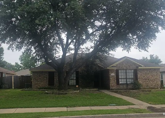 Property at 2310 Cortland Cir, Rowlett, TX, 75088, 4 beds, 2 baths, [object Object]