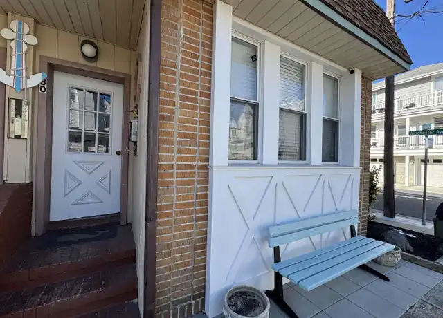 Property at 30 N Oakland Ave Unit A, Ventnor City, NJ, 08406, 2 beds, 1 bath, [object Object]