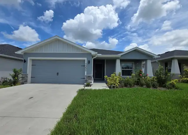 Property at 1352 Mountain Flower Ln, Davenport, FL, 33837, 4 beds, 2 baths, [object Object]