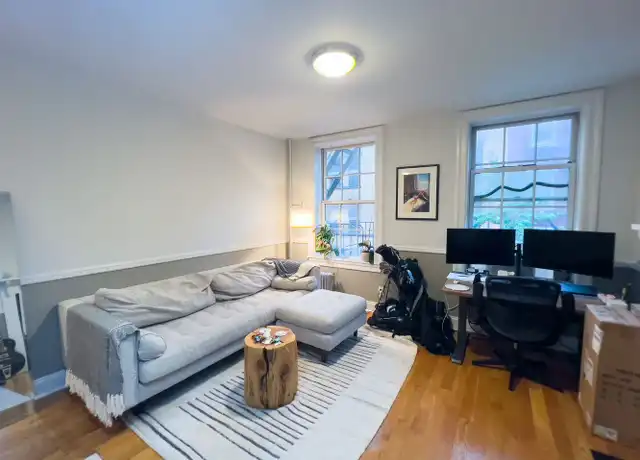 Property at 99 Perry St Unit 3B, New York, NY, 10014, 1 bed, 1 bath, [object Object]