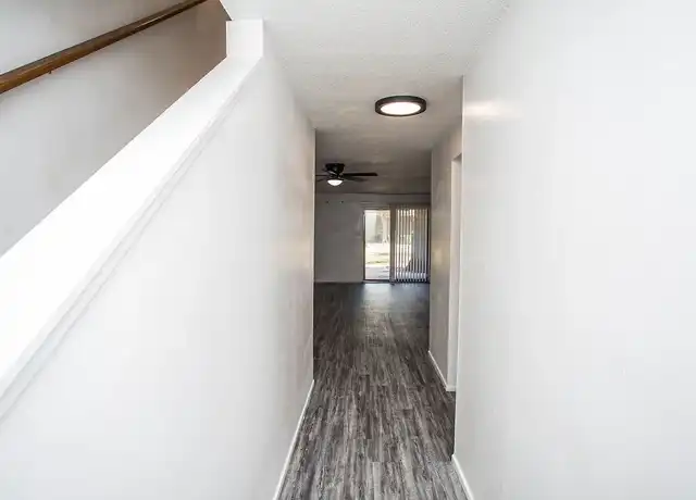 Property at Tanglewood Apartments - 2801 Slide Rd, Lubbock, TX, 79407, 1 bed, 1 bath, [object Object]