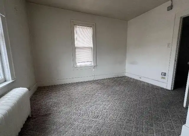 Property at 132 Simpson St, Morgantown, WV, 26501, 2 beds, 1 bath, [object Object]