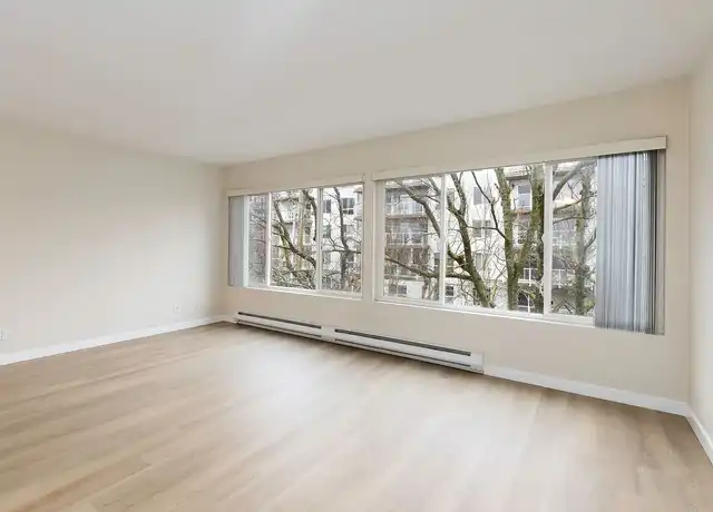 Property at Corona Apartments - 433 Belmont Ave E, Seattle, WA, 98102, 1 bed, 1 bath, [object Object]