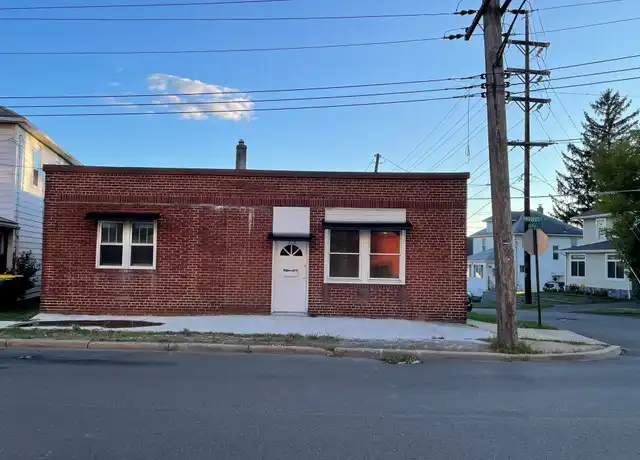 Property at 375 Prospect St Unit 1, Binghamton, NY, 13905, 3 beds, 1 bath, [object Object]