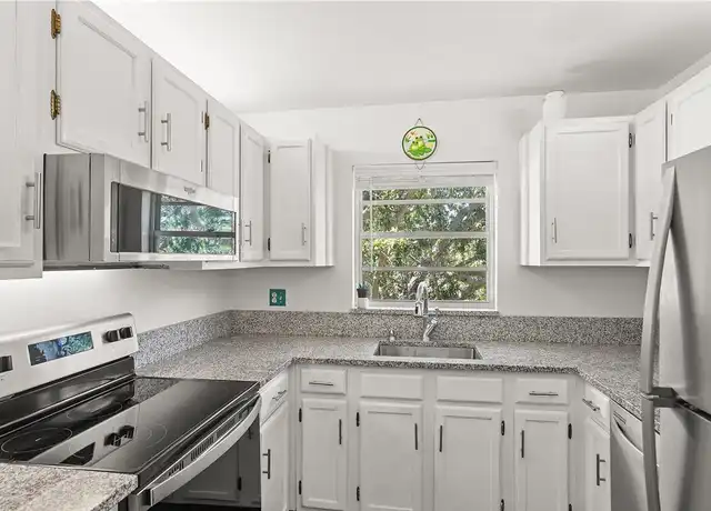 Property at 51 Woodland Dr #207, Vero Beach, FL, 32962, 2 beds, 2 baths, [object Object]