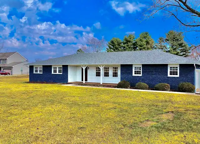 Property at 3380 Tschopp Rd NE, Lancaster, OH, 43130, 3 beds, 2 baths, [object Object]