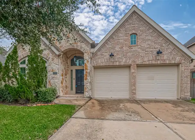Property at 2323 Lost Bridge Ln, Pearland, TX, 77584, 4 beds, 3 baths, [object Object]