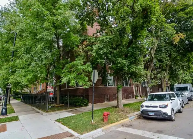 Property at 1938 W Berenice Ave, Chicago, IL, 60613, 1 bed, 1 bath, [object Object]