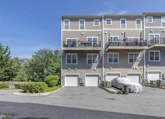 Property at 306 Park Ave Unit 1-306, Gaithersburg, MD, 20877, 3 beds, 2.5 baths, [object Object]