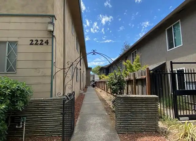 Property at 2224 O St Unit 4, Sacramento, CA, 95816, 3 beds, 2 baths, [object Object]