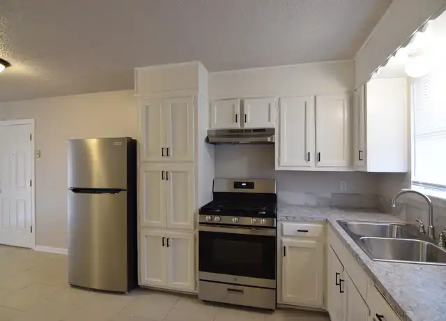 Property at 118 South Dr, Copperas Cove, TX, 76522, 3 beds, 2 baths, [object Object]