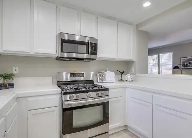 Property at 200 California Ct, Mission Viejo, CA, 92692, 1 bed, 1 bath, [object Object]