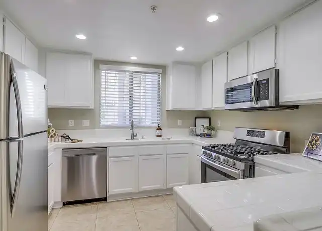 Property at 200 California Ct, Mission Viejo, CA, 92692, 1 bed, 1 bath, [object Object]