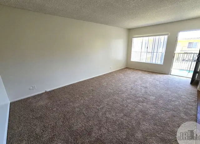 Photo of 4015 W 137th St, Hawthorne, CA 90250