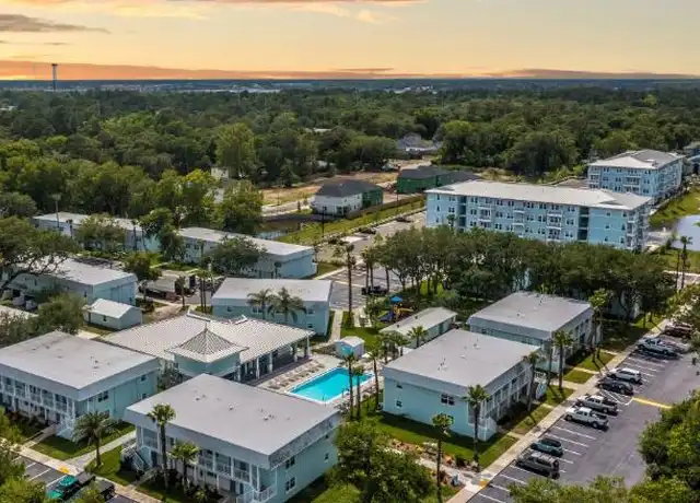 Property at 2130 Mayport Rd, Jacksonville, FL, 32233, 1 bed, 1 bath, [object Object]