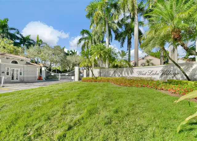 Property at 1140 Butternut Ln Unit 1140, Hollywood, FL, 33019, 3 beds, 2.5 baths, [object Object]