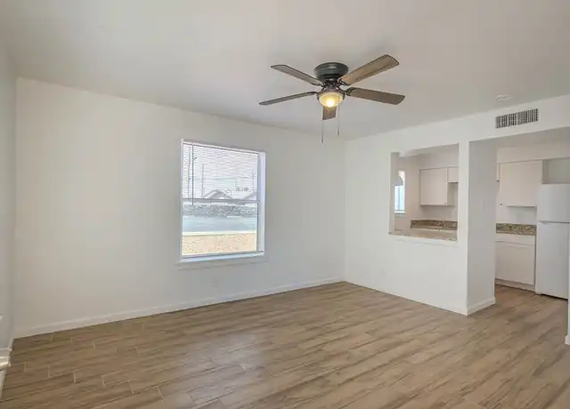 Property at 8740 Gateway North Blvd Unit 111, El Paso, TX, 79904, 1 bed, 1 bath, [object Object]
