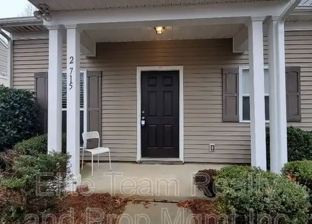 Property at 2715 Meadow Knoll Dr, Charlotte, NC, 28269, 3 beds, 2.5 baths, [object Object]