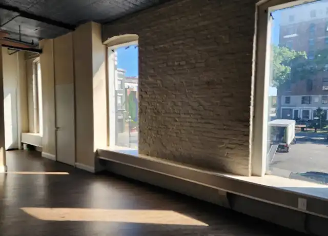 Property at 211-213 Worthington St Unit 2L, Springfield, MA, 01103, 2 beds, 1 bath, [object Object]