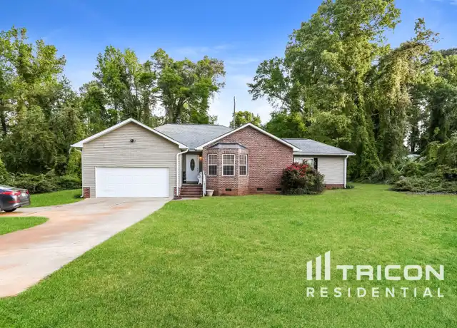 Property at 211 Boxwood Ln, Anderson, SC, 29621, 4 beds, 2 baths, [object Object]