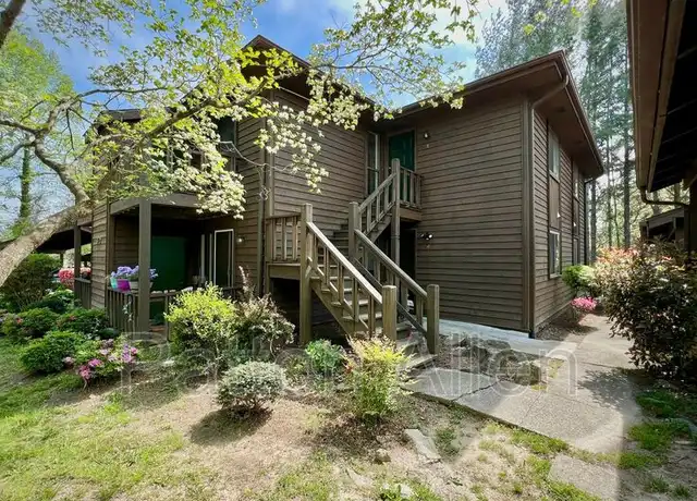 Property at 580 Courtwood Ln #8, Hendersonville, NC, 28739, 1 bed, 1 bath, [object Object]
