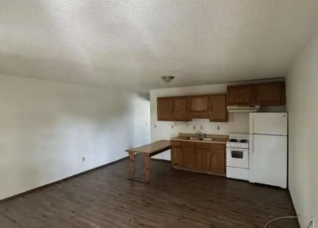 Property at 309 E 4th Ave, Ranson, WV, 25438, 1 bed, 1 bath, [object Object]
