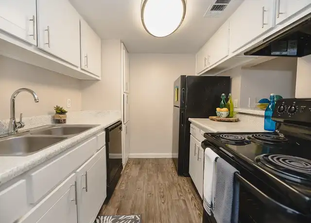 Property at Nest - 8607 Jones Maltsberger Rd, San Antonio, TX, 78216, 0-2 beds, 1 bath, [object Object]