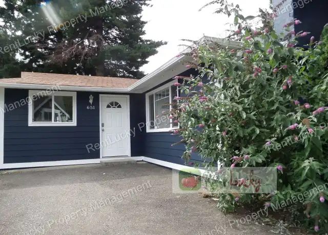 Property at 651 Union Ave NE, Renton, WA, 98059, 3 beds, 1 bath, [object Object]