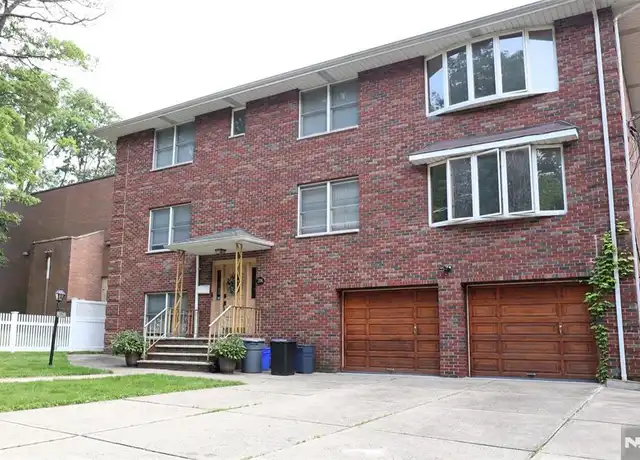 Property at 206 New York Ave Unit 2, Fort Lee, NJ, 07024, 3 beds, 2 baths, [object Object]