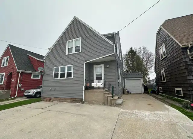Property at 1913 Madison St, Two Rivers, WI, 54241, 1 bed, 1 bath, [object Object]