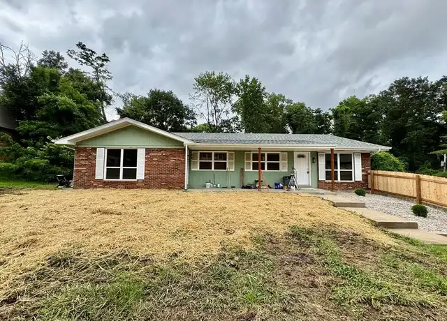 Property at 27 Nottingham Ln, Belleville, IL, 62223, 3 beds, 1.5 baths, [object Object]