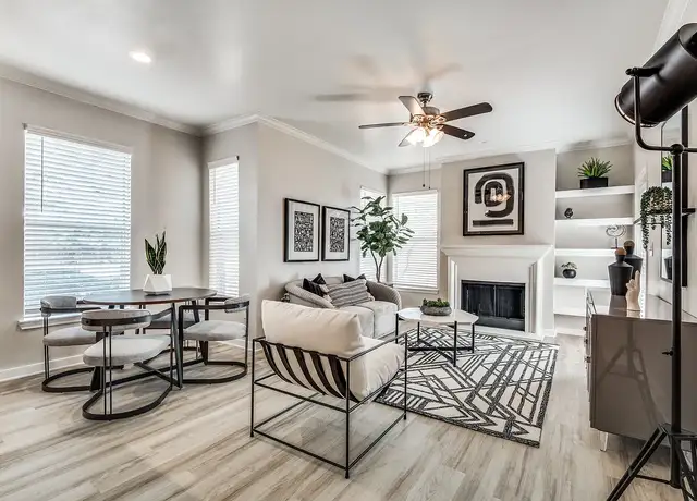 Photo of 5342 Bond St, Irving, TX 75038
