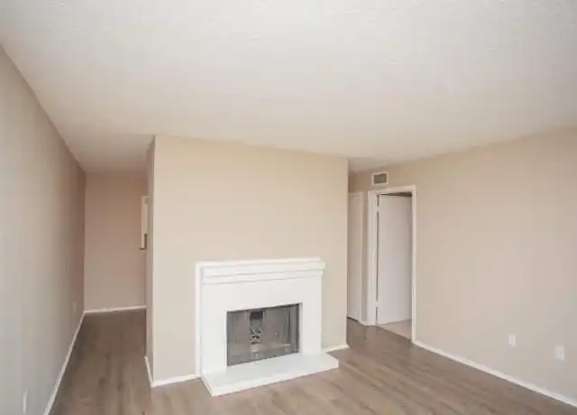 Property at 2408 Forest Oaks Ln Unit 1015, Arlington, TX, 76006, 1 bed, 1 bath, [object Object]